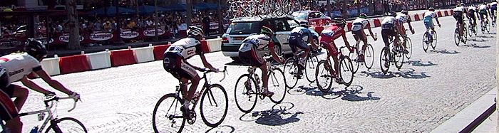 Archivo:Tour de France 2004, Champs Elysées
