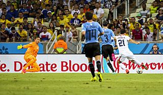 Archivo:Uruguay - Costa Rica FIFA World Cup 2014 (15)