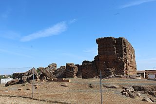 Villanueva del Fresno-Castillo-1.jpg
