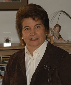 Ana Maria Romero de Campero 1.jpg