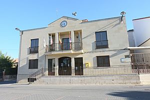 Archivo:Ayuntamiento de La Bóveda de Toro