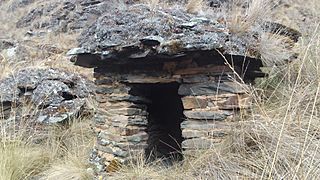 Casa de piedra preinca cerca a Patambuco-.jpg