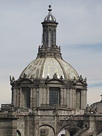 Archivo:Catedral - cúpula, Ciudad de México MEX