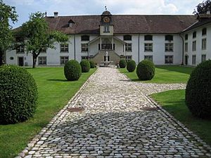 Archivo:Kloster Fraubrunnen Nordansicht