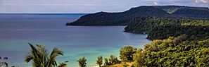 Archivo:Koh Rong Sanloem west coast 2014