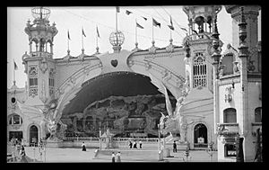 Archivo:Luna Park Coney Island Eugene Wemlinger 1906 Brooklyn Museum