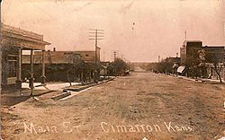 Main Street Cimarron Kansas 1914.jpg