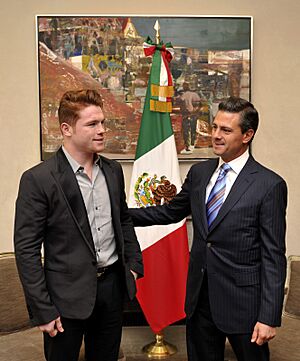 Archivo:Saúl Álvarez & Enrique Peña Nieto