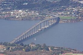Tasman Bridge Hobart1.jpg