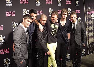 Archivo:The Wanted and Perez Hilton 02