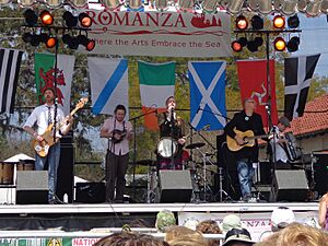 Archivo:The Wobbly Toms perfoming at the St. Augustine Celtic Music & Heritage Festival