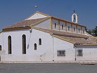 Archivo:Vista trasera ermita de El esparragal
