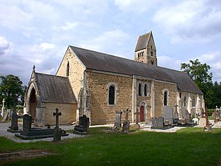 Église Saint-Martin de Livry (Parfouru-l'Éclin).JPG
