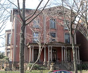 Archivo:232 Clinton Avenue Charles Pratt House Founders Hall St. Joseph's College