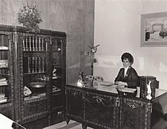 Archivo:Aída Judith León como Primera Dama (ca. 1975)