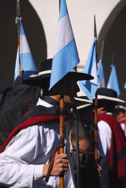Archivo:Argentinian gauchos