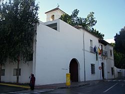 Archivo:Ayuntamiento de Tomares 2