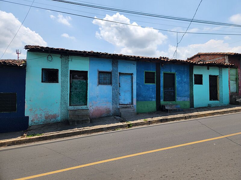 Casas Coloniales en Quezaltepeque