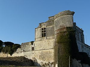 Archivo:Chateau bouteville