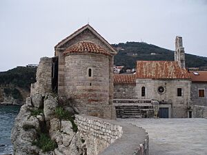 Archivo:Churches in Old Town