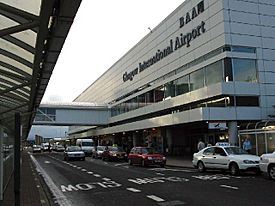 Glasgow International Airport Terminal.jpg