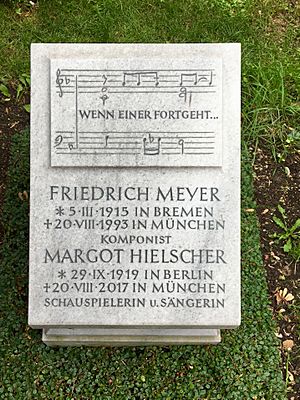 Archivo:Grab von Margot Hielscher (1919-2017)