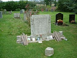 Archivo:Grave JohnBonham sept07
