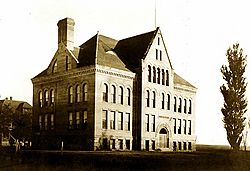 Archivo:Hodgin Hall (1904)