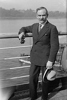 Lionel Tertis.jpg