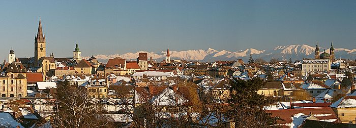 Archivo:Panoramic-Sibiu