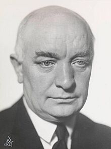 Per Albin Hansson, statsminister, porträttbild 1935.jpg
