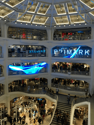 Archivo:Primark Shopping Center - Madrid (35136301523)