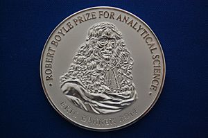 Archivo:Royal Society of Chemistry - Robert Boyle Prize for Analytical Science - 2014 - Andy Mabbett - 01