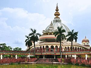 Archivo:Samadhi Mandir of Srila Prabhupada, Mayapur 07102013