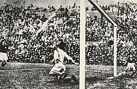 Schiavio goal in planicka 1934.jpg