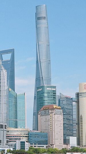 Archivo:Shanghai Tower in 2015