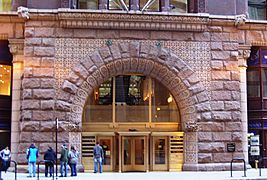 Archivo:The Rookery 209 South Lasalle Street entrance