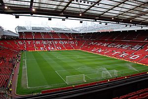 Archivo:View of Old Trafford from East Stand