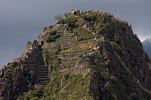 Archivo:Wayna Picchu, Peru-27Oct2009