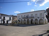 Archivo:Ayuntamiento Alcazar del Rey