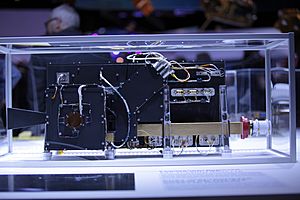 Archivo:COSIMA Staubspektrometer - COSIMA dust spectrometer (14237329074)