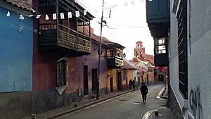 Archivo:Calle Ayacucho, Potosí