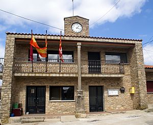 Archivo:Casa consistorial de Valsalabroso