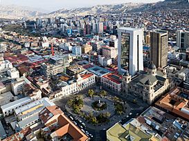 Edificios de la ciudad de La Paz desde Plaza Murillo 2018