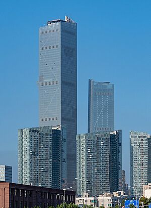 Archivo:Eton Place Dalian Tower, Aug2018 (cropped)