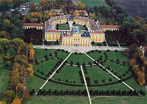 Archivo:Fertőd - The Eszterházy Castle or Palace