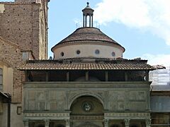 Florence, Basilica of Santa Croce, Cloister, Pazzi Chapel 003