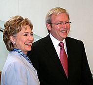 Archivo:Hillary Clinton and Kevin Rudd
