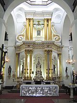 Archivo:Iglesia de la Candelaria-Altar Mayor y Retablo