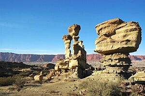 Archivo:Ischigualasto provincial park